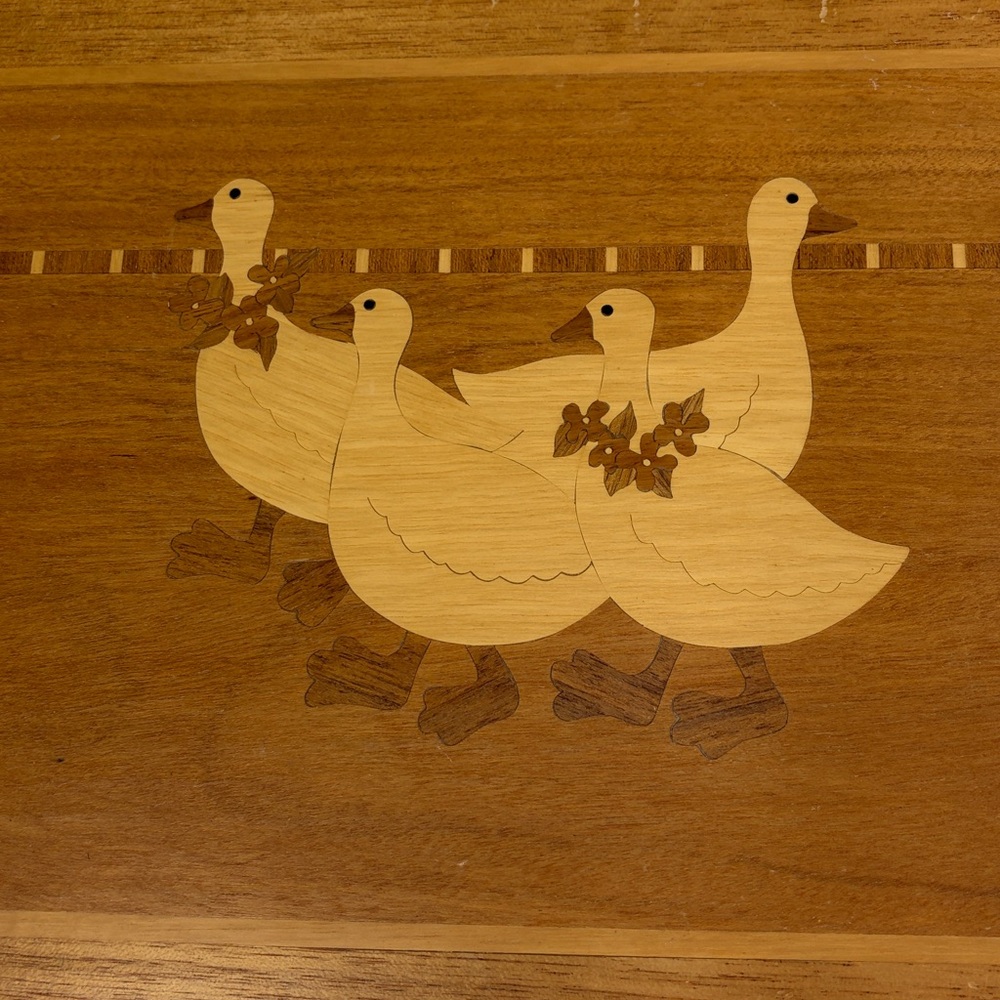 Goose geese vintage wood inlay serving tray - Picture 2 of 8